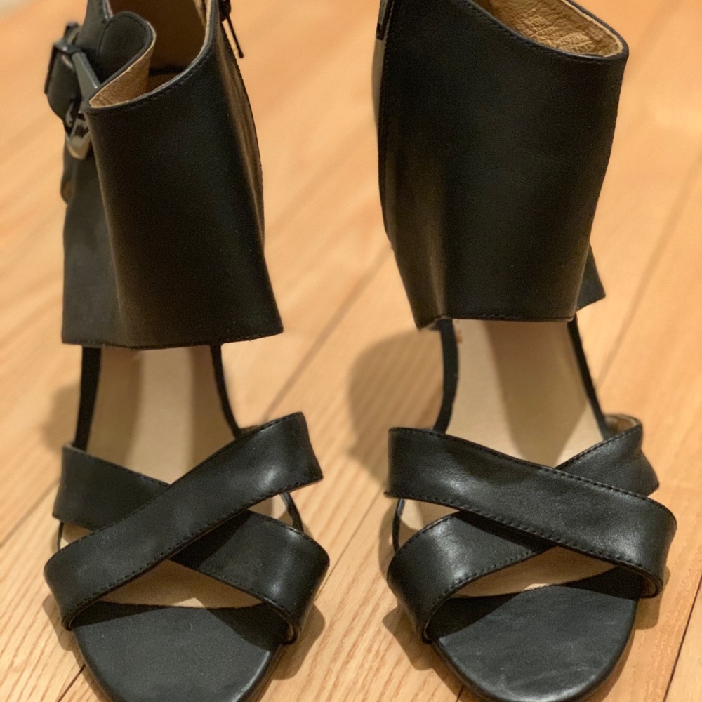 Aldo Bootie Pump Heels Size 9